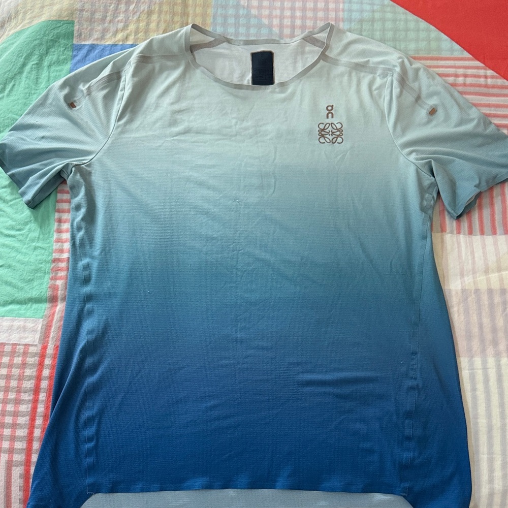 ON Cloud x Loewe Gradient Blue Men's Active Shirt